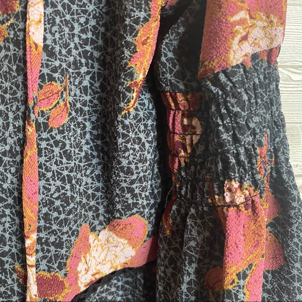 π Knox Rose Floral Ruffle Top - Picture 6 of 7